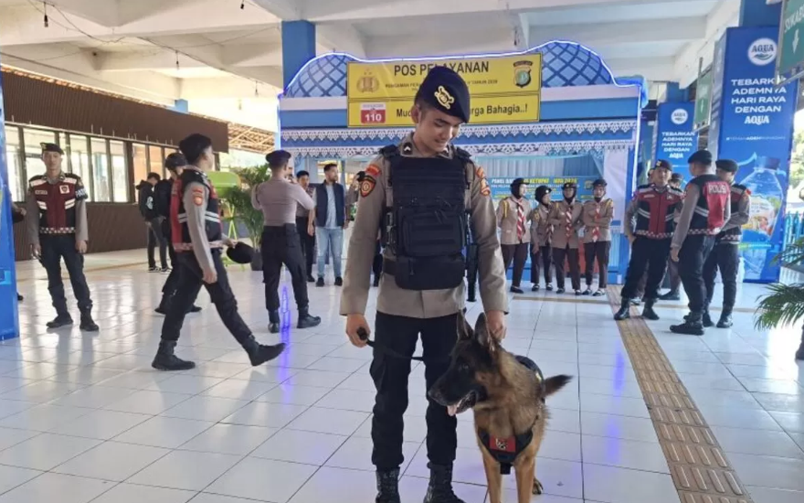 Terminal Kampung Rambutan Siagakan Puluhan Personel untuk Amankan Arus Mudik Lebaran